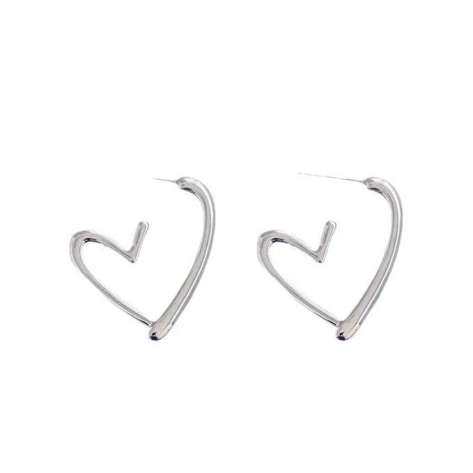 Gap-shaped Heart Silver Needle Earrings